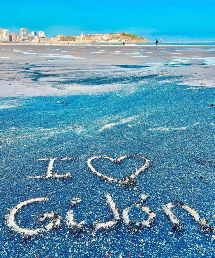Alojamientos Muelle De Gijón Exteriör bild